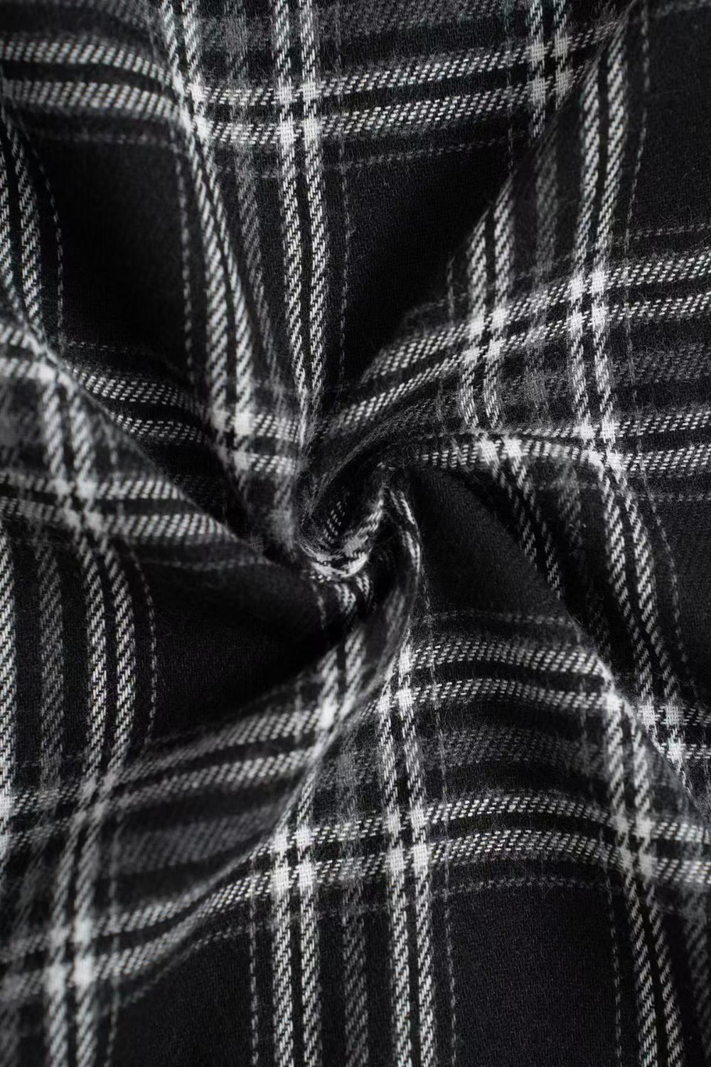 Polished Trousers with an Effortless Classic Look