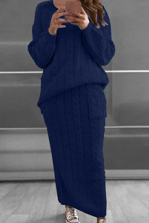 Classic Vintage Sweater with a Flattering Fit