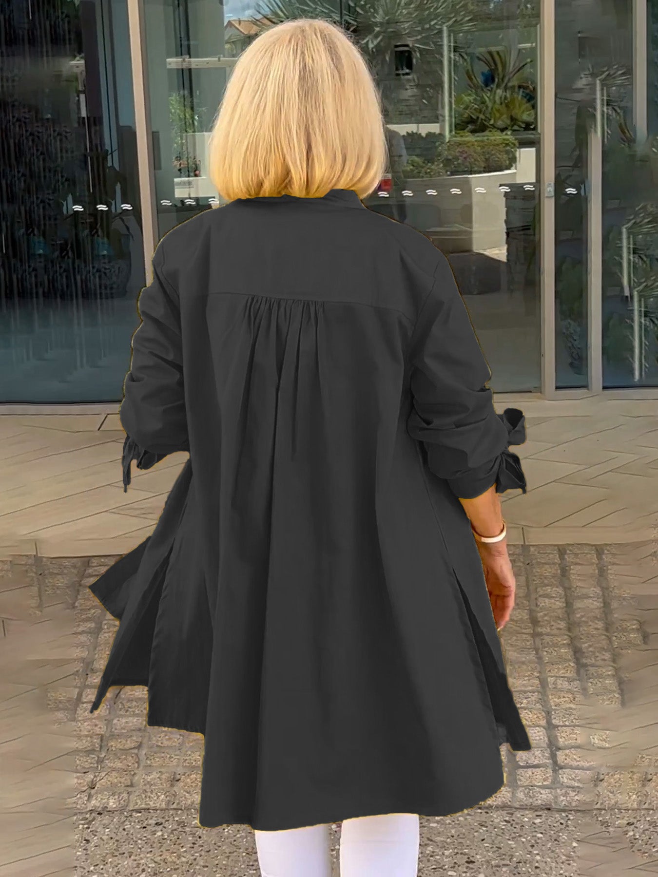 Well Tailored Shirt with a Graceful Silhouette