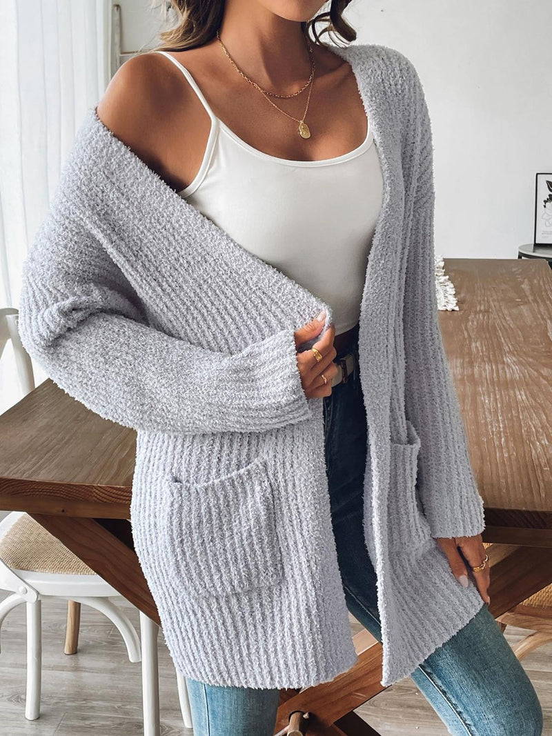 Effortlessly Elegant Cardigan with a Timeless Design