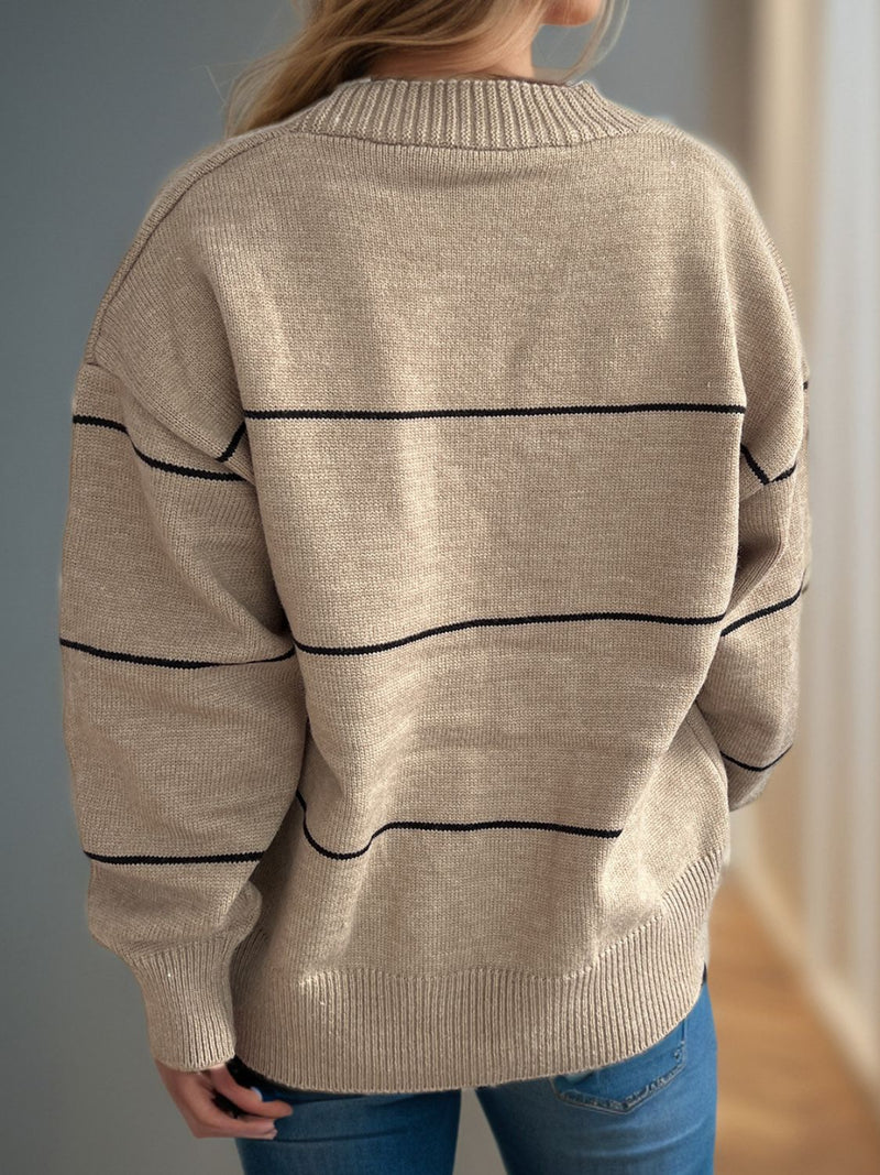 Effortlessly Elegant Cardigan with a Timeless Design