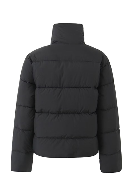 Elegantly Styled Coat for Everyday Wear