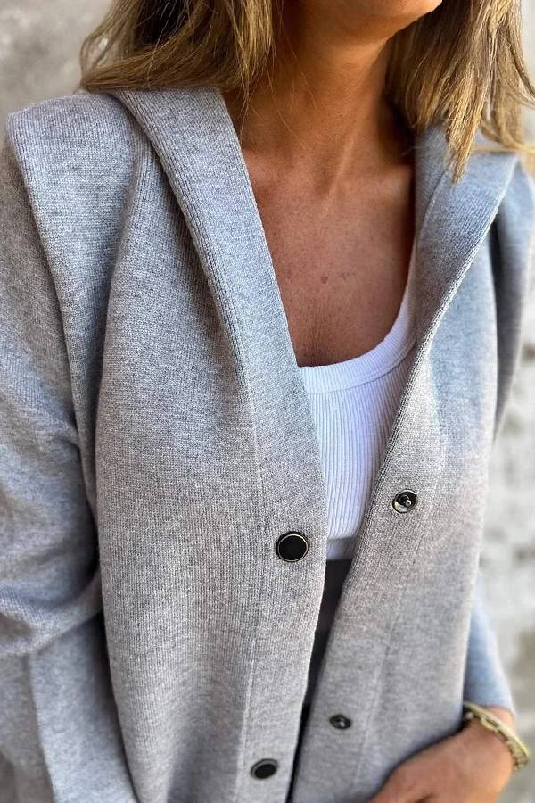 Classic Vintage & Enduringly Stylish Coat