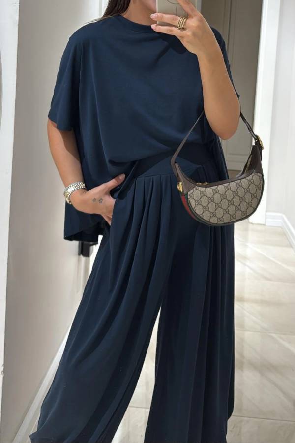 Vintage Inspired Pants with a Contemporary Edge