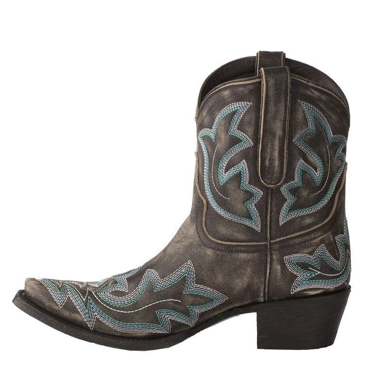 Graceful Orthopedic Boots for Modern Look