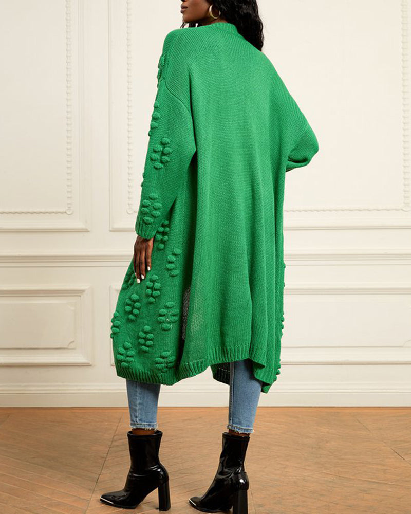Well Tailored Sweater with a Graceful Silhouette
