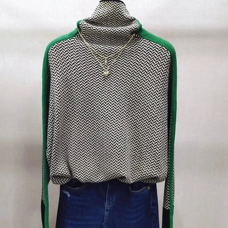 Well Tailored Sweater with a Graceful Silhouette