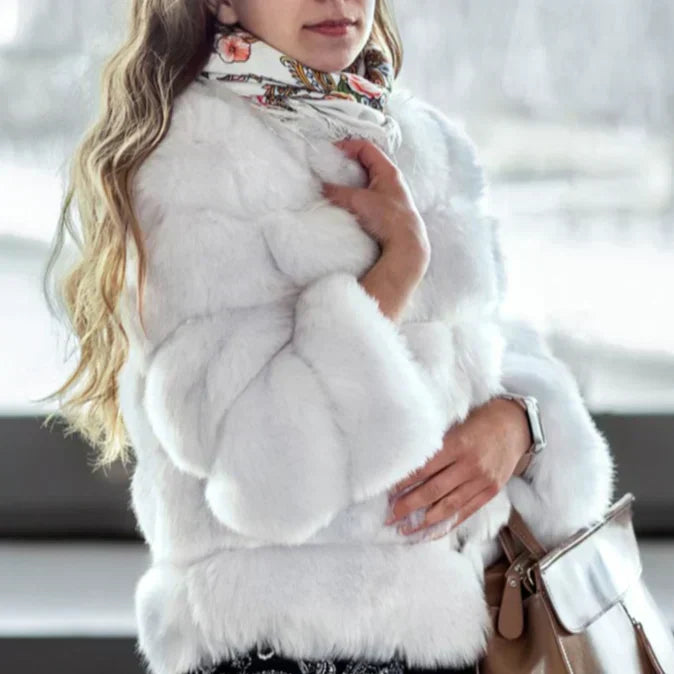 Elegantly Styled Coat for Everyday Wear