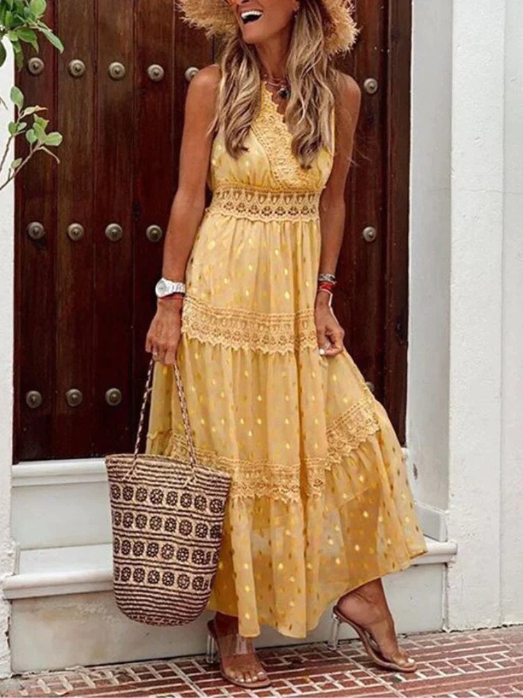 Sophisticated Dress with a Clean Classic Look