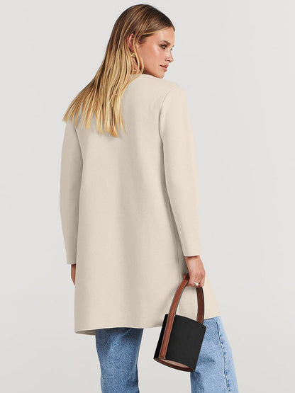 Well Tailored Jacket with a Graceful Silhouette