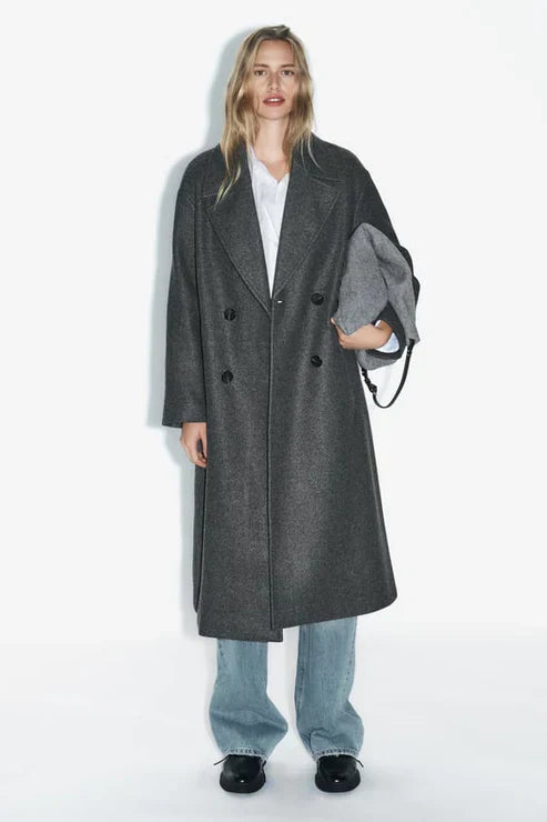 Gracefully Styled Jacket for Any Occasion