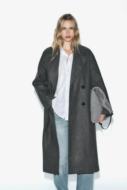 Gracefully Styled Jacket for Any Occasion
