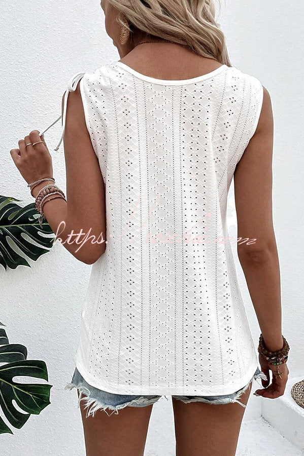 Gracefully Styled T-Shirt for Any Occasion