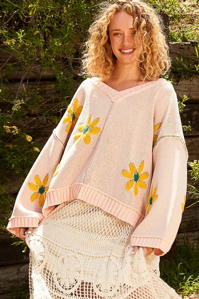 Well Tailored Sweater with a Graceful Silhouette