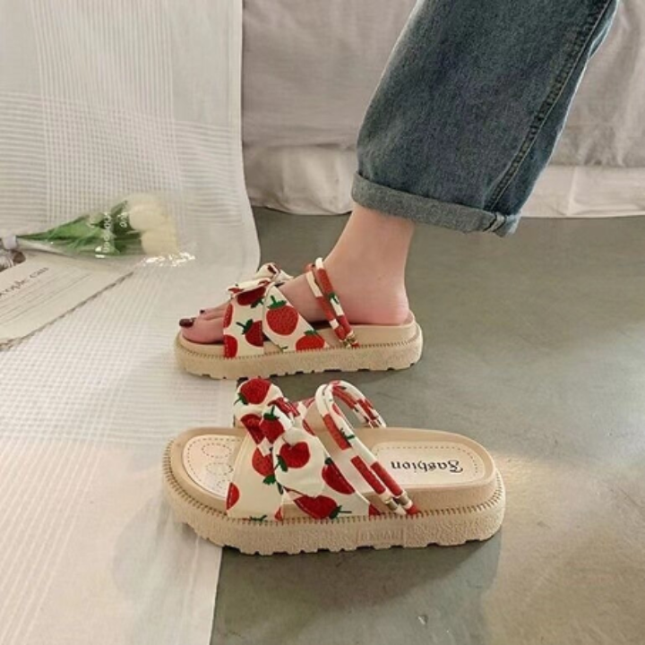 Chic Orthopedic Sandals with Unique Design