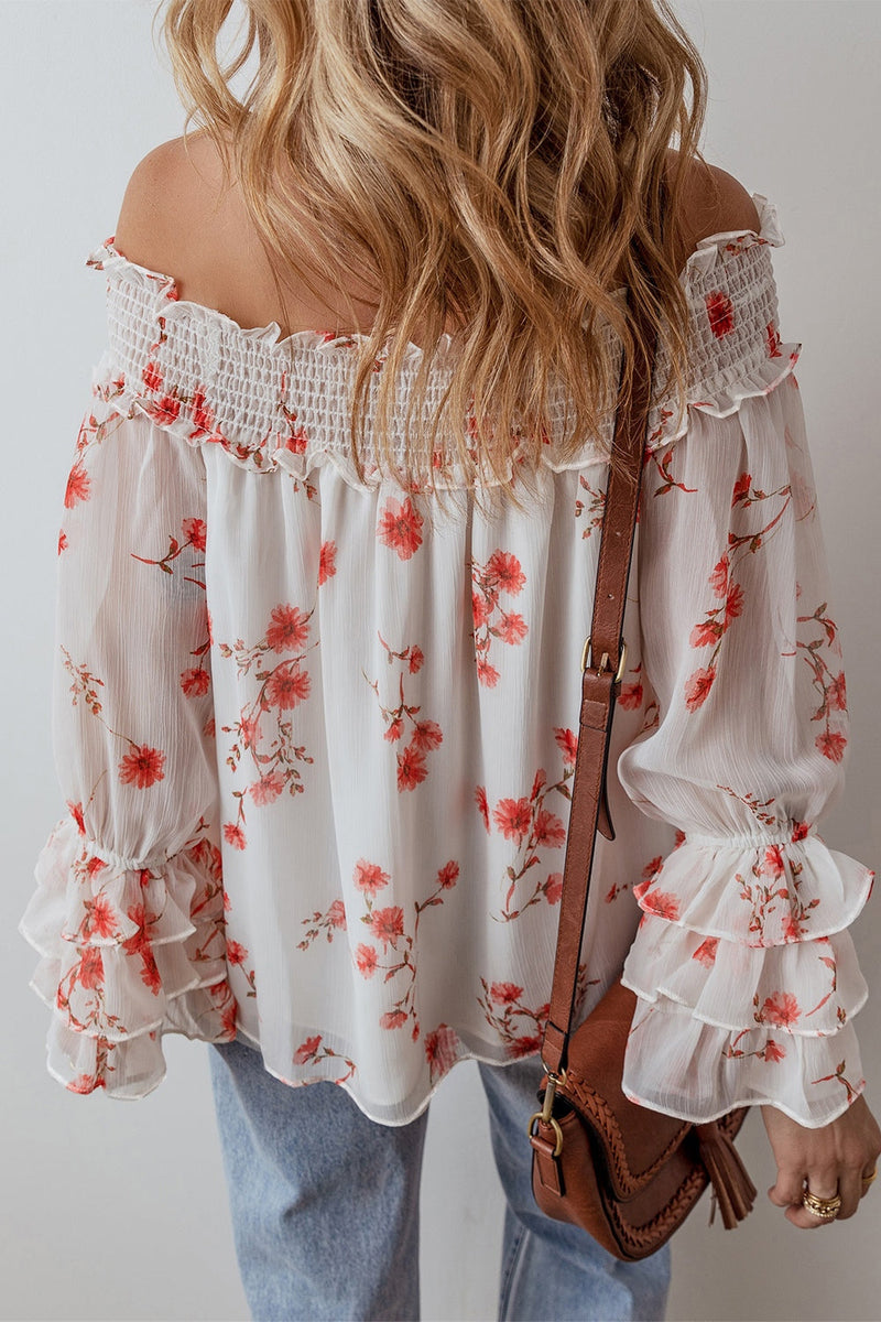 Well Tailored Blouse with a Graceful Silhouette