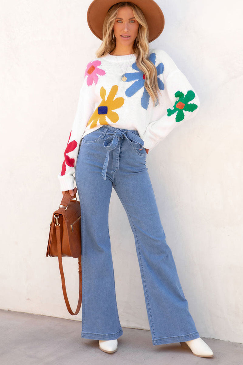 Well Tailored Sweater with a Graceful Silhouette