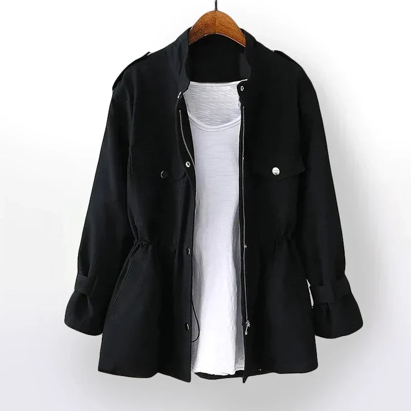 Well Tailored Jacket with a Graceful Silhouette