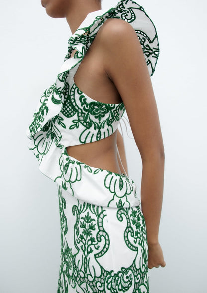 Beautifully Crafted Dress in a Classic Style