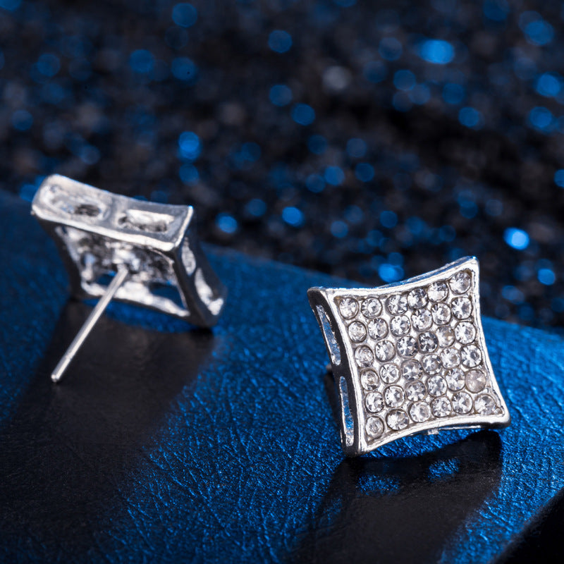 Hurmaava Korvarengas jokaiseen tilaisuuteen