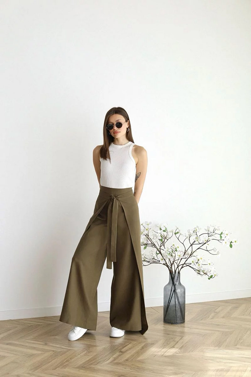 Vintage Inspired Trousers with a Contemporary Edge