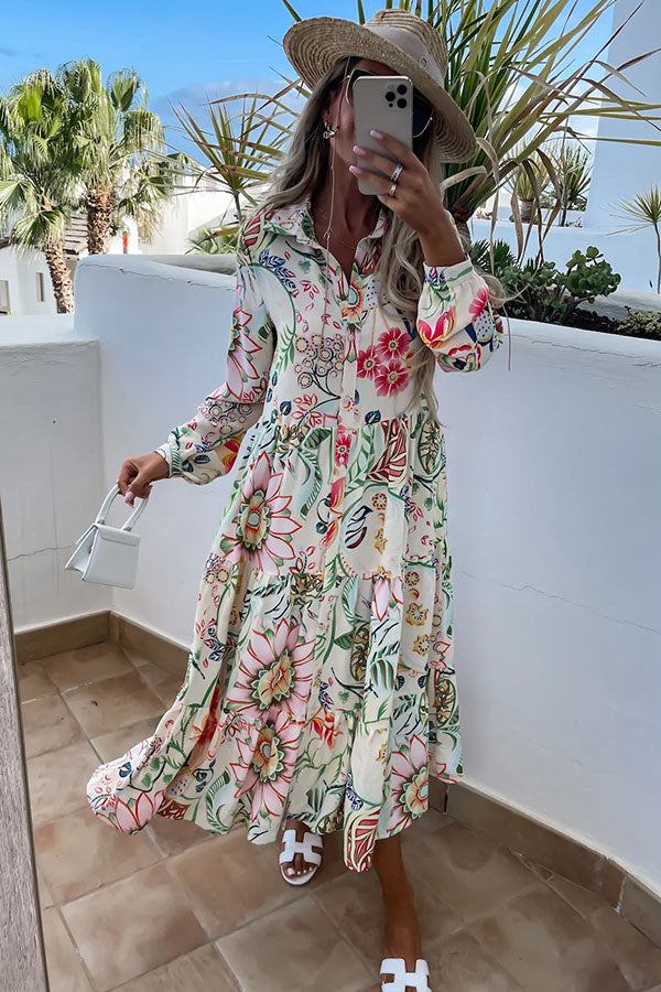Beautifully Finished Dress in a Timeless Design