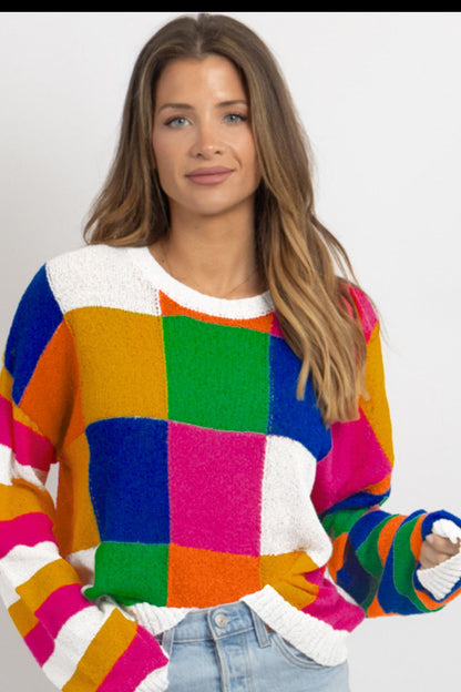Well Tailored Sweater with a Graceful Silhouette