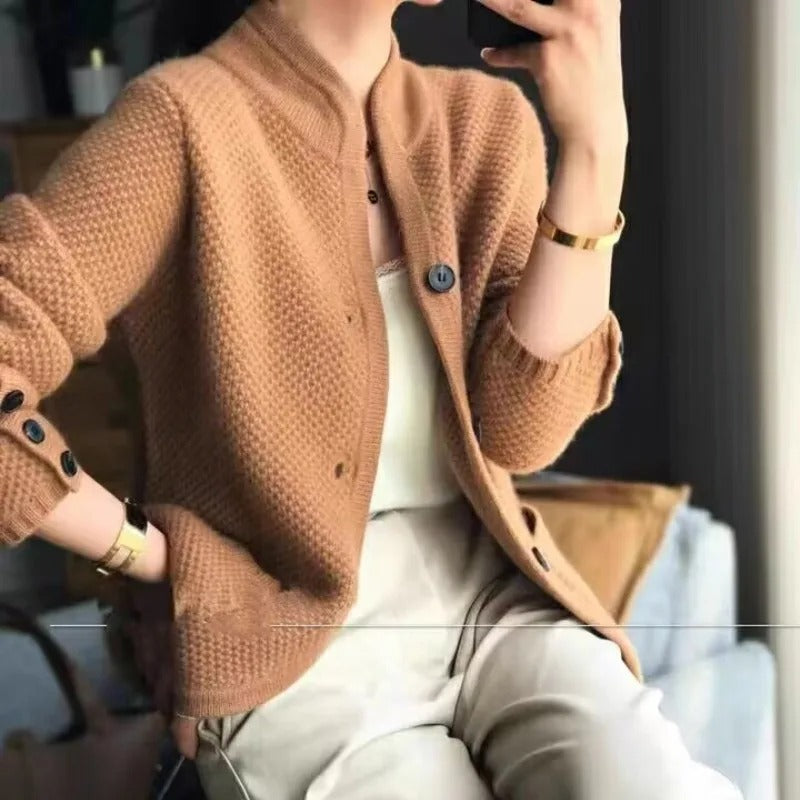 Classic Vintage & Enduringly Stylish Cardigan