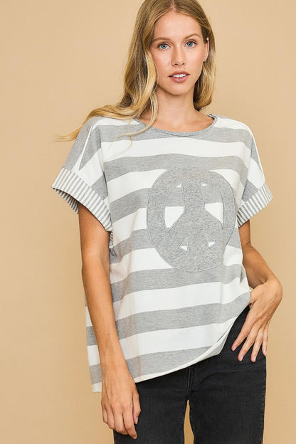 Effortlessly Elegant T-Shirt with a Timeless Design