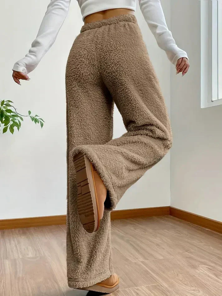 Sophisticated Pants with a Clean Classic Look