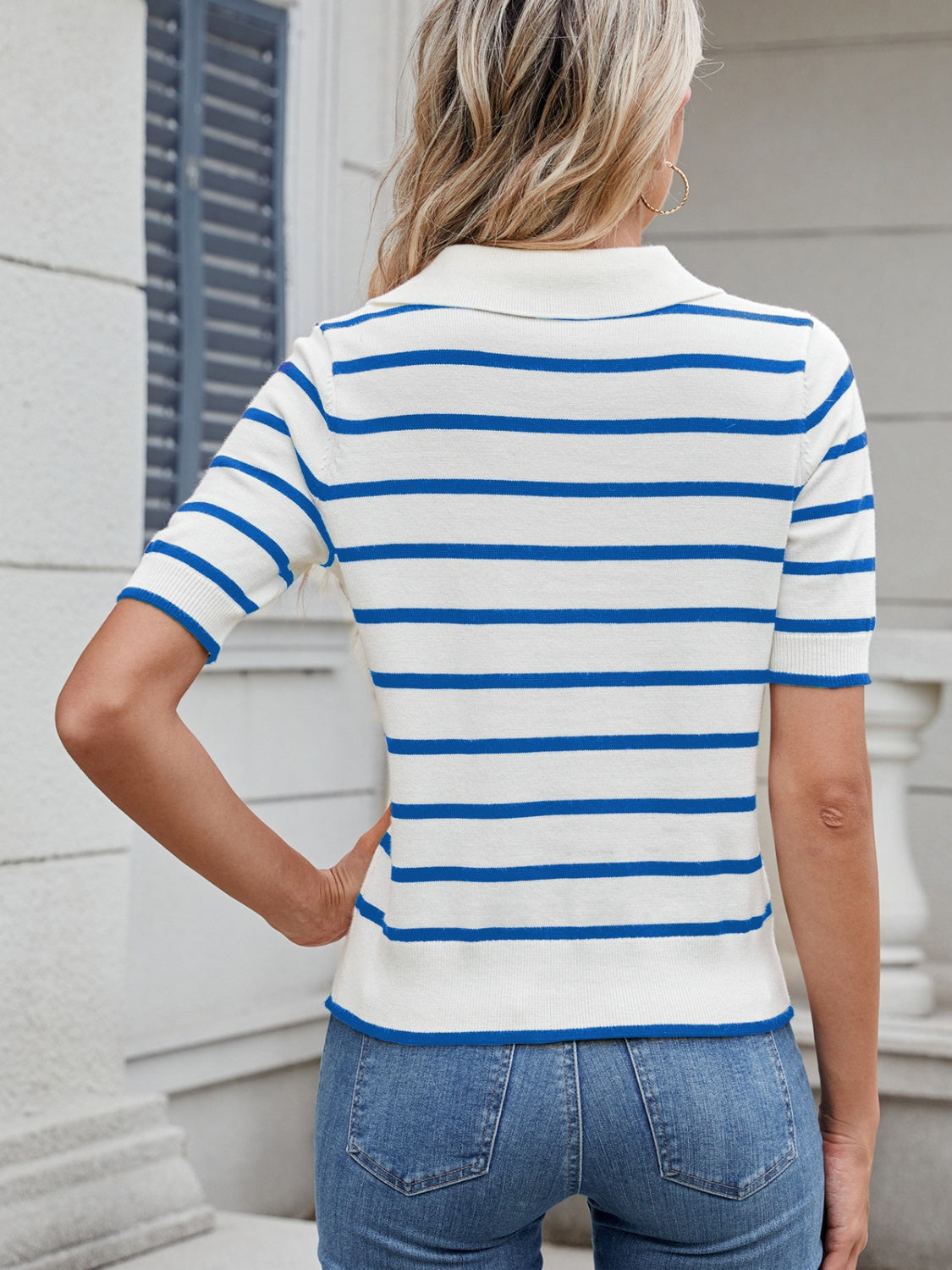 Well Tailored Sweater with a Graceful Silhouette