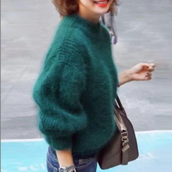 Classic Vintage Sweater with a Flattering Fit
