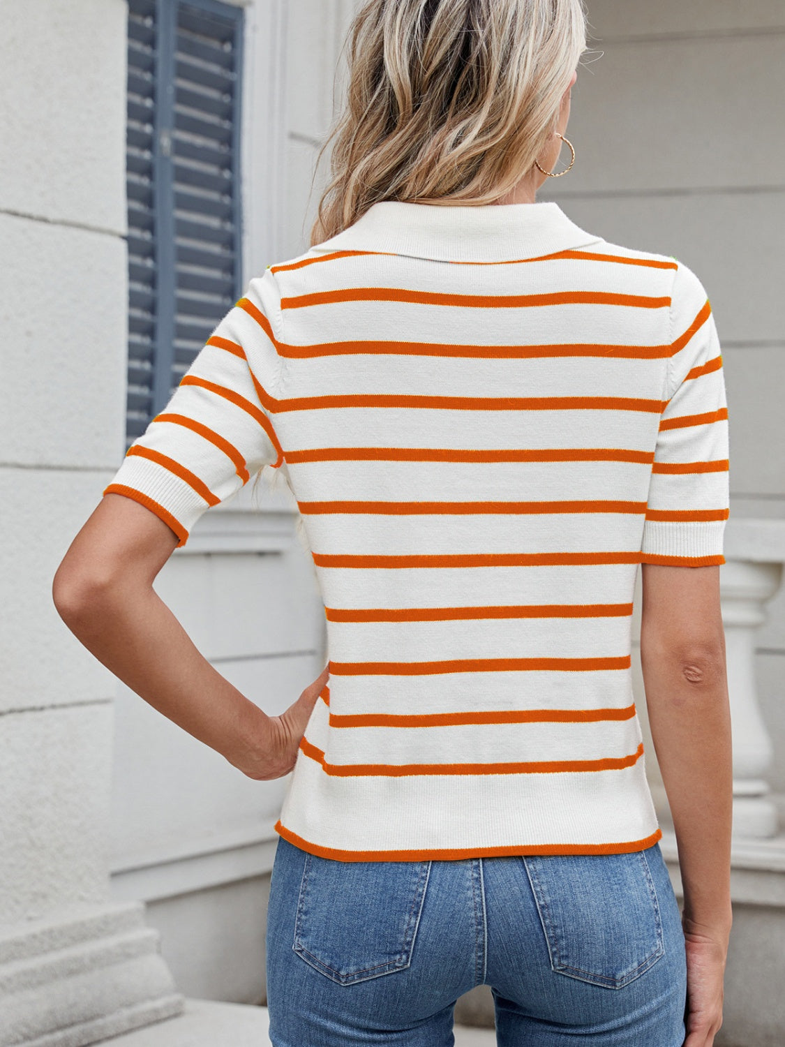 Well Tailored Sweater with a Graceful Silhouette