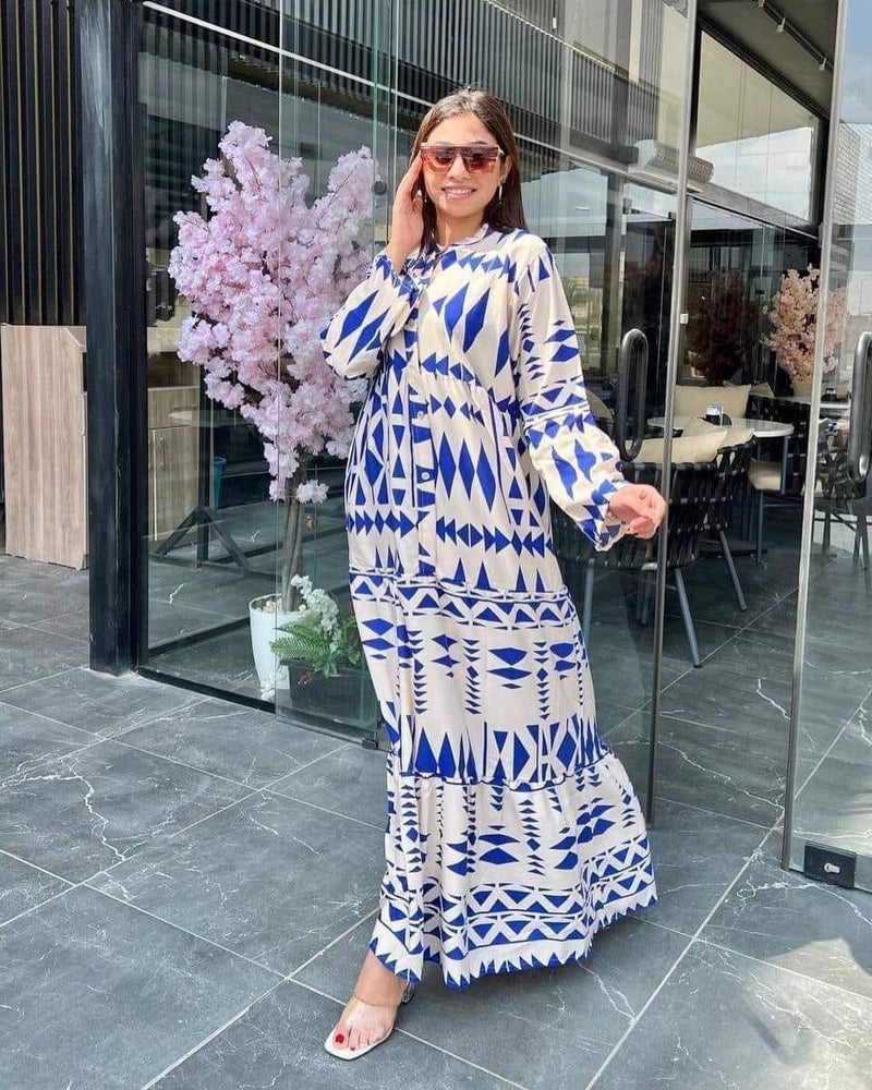 Beautifully Crafted Dress in a Classic Style