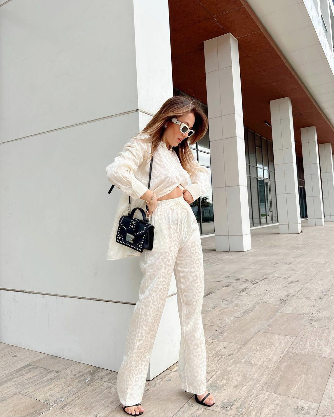 Gracefully Styled Shirt for Any Occasion