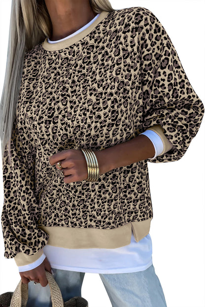 Effortlessly Elegant Garment with a Timeless Design