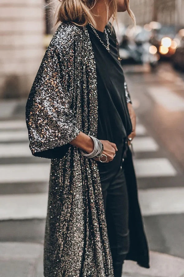 Effortlessly Elegant Garment with a Timeless Design