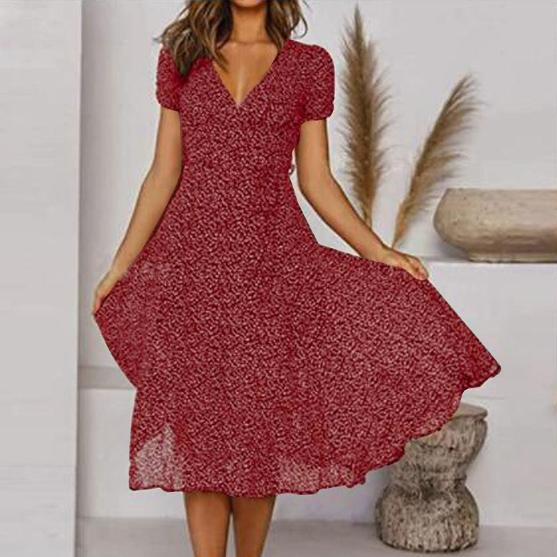 Classic Vintage Dress with a Flattering Fit