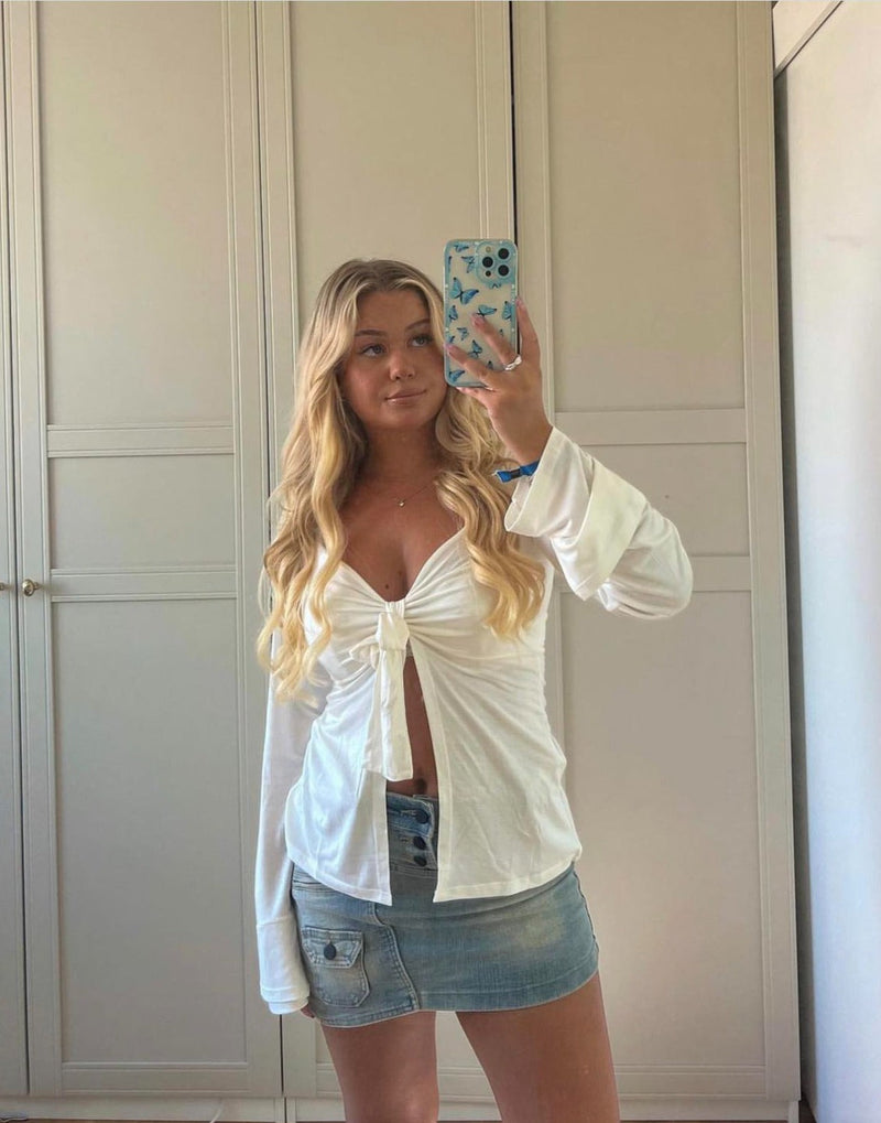 Classic Vintage Top with a Flattering Fit