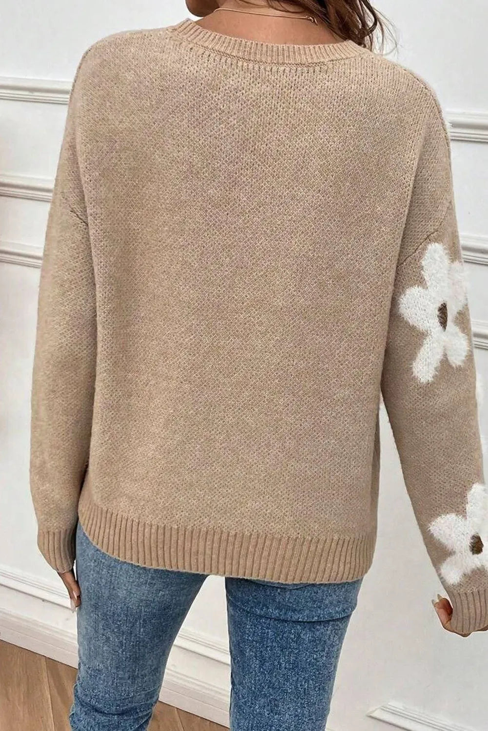 Elegantly Styled Sweater for Everyday Wear