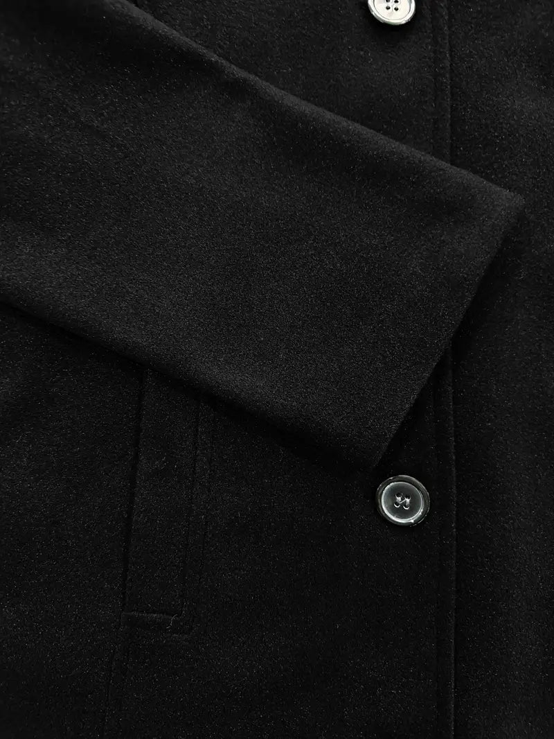 Beautifully Crafted Coat in a Classic Style