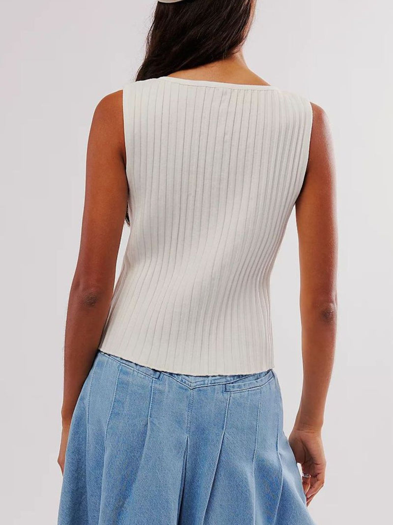 Gracefully Styled Pullover for Any Occasion