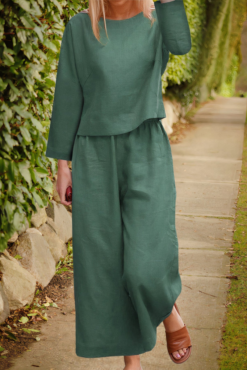 Classic Vintage Trousers with a Flattering Fit