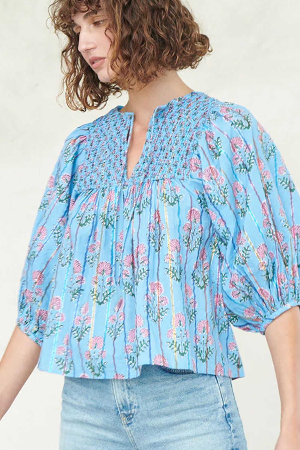 Sophisticated Blouse with a Clean Classic Look