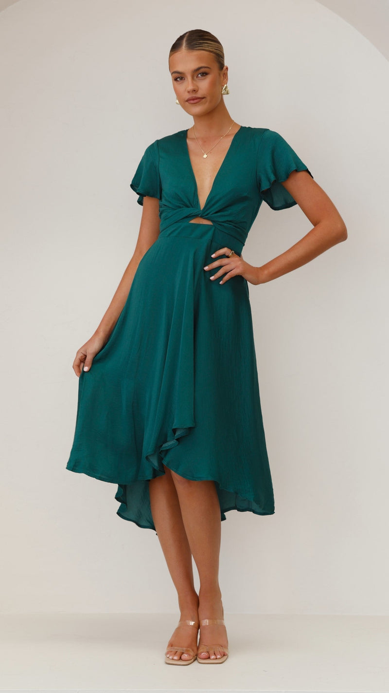 Gracefully Styled Dress for Any Occasion
