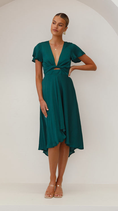 Gracefully Styled Dress for Any Occasion