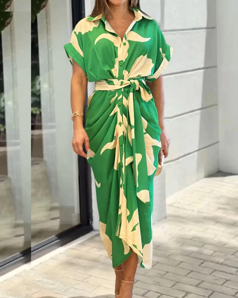 Well Tailored Dress with a Graceful Silhouette