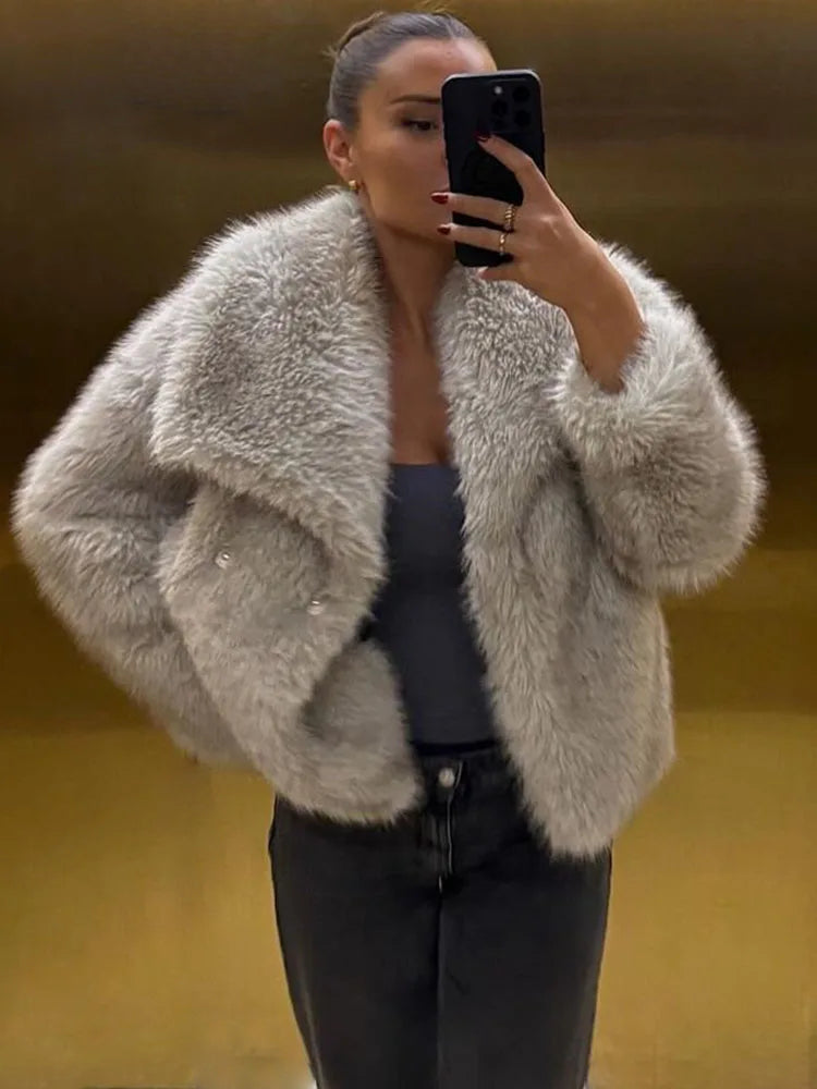 Polished Coat with an Effortless Classic Look