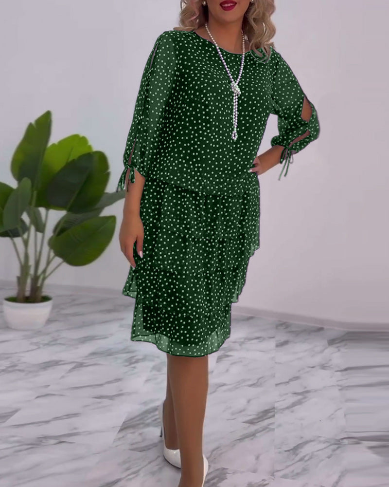 Beautifully Finished Dress in a Timeless Design
