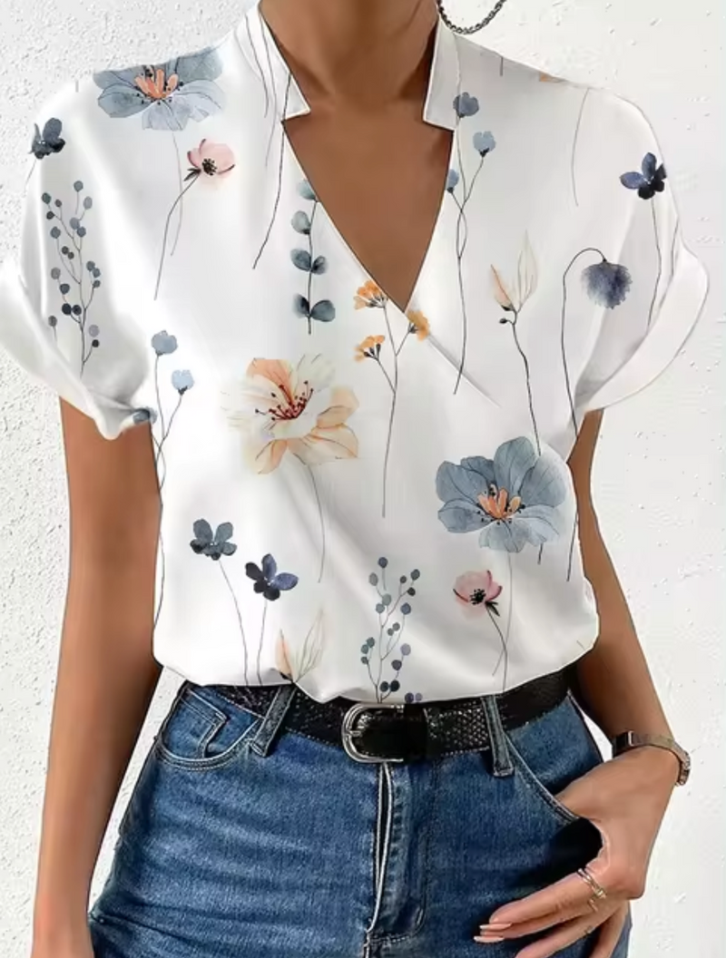 Beautifully Finished Blouse in a Timeless Design